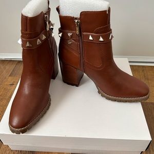 New Steven by Steve Madden Ibby Leather Heeled Booties